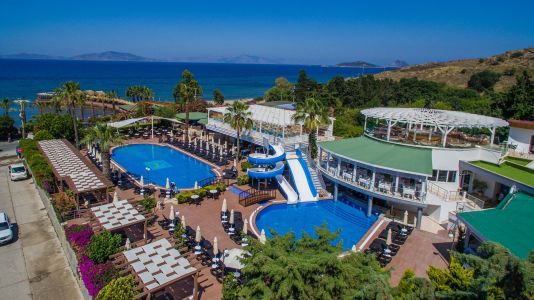 GOLDEN BEACH RESORT & SPA